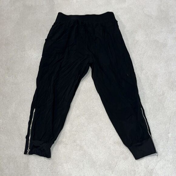 TITIKA Black Women’s ACTIVE Windbreaker Capri Cuffed Baggy Joggers. Size 2 or 4 - Picture 5 of 5